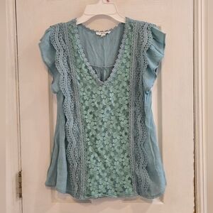 Mine NWOT Womans Top Small